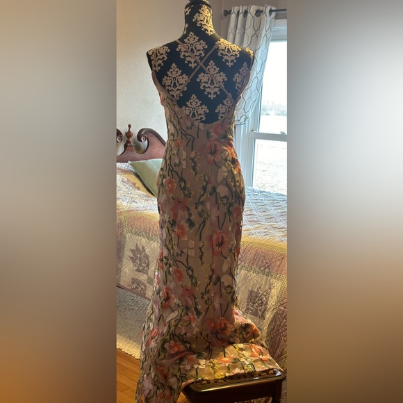 Prom dress - Picture 3 of 6